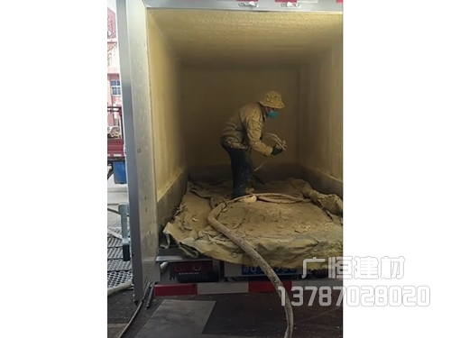 聚氨酯設備噴涂